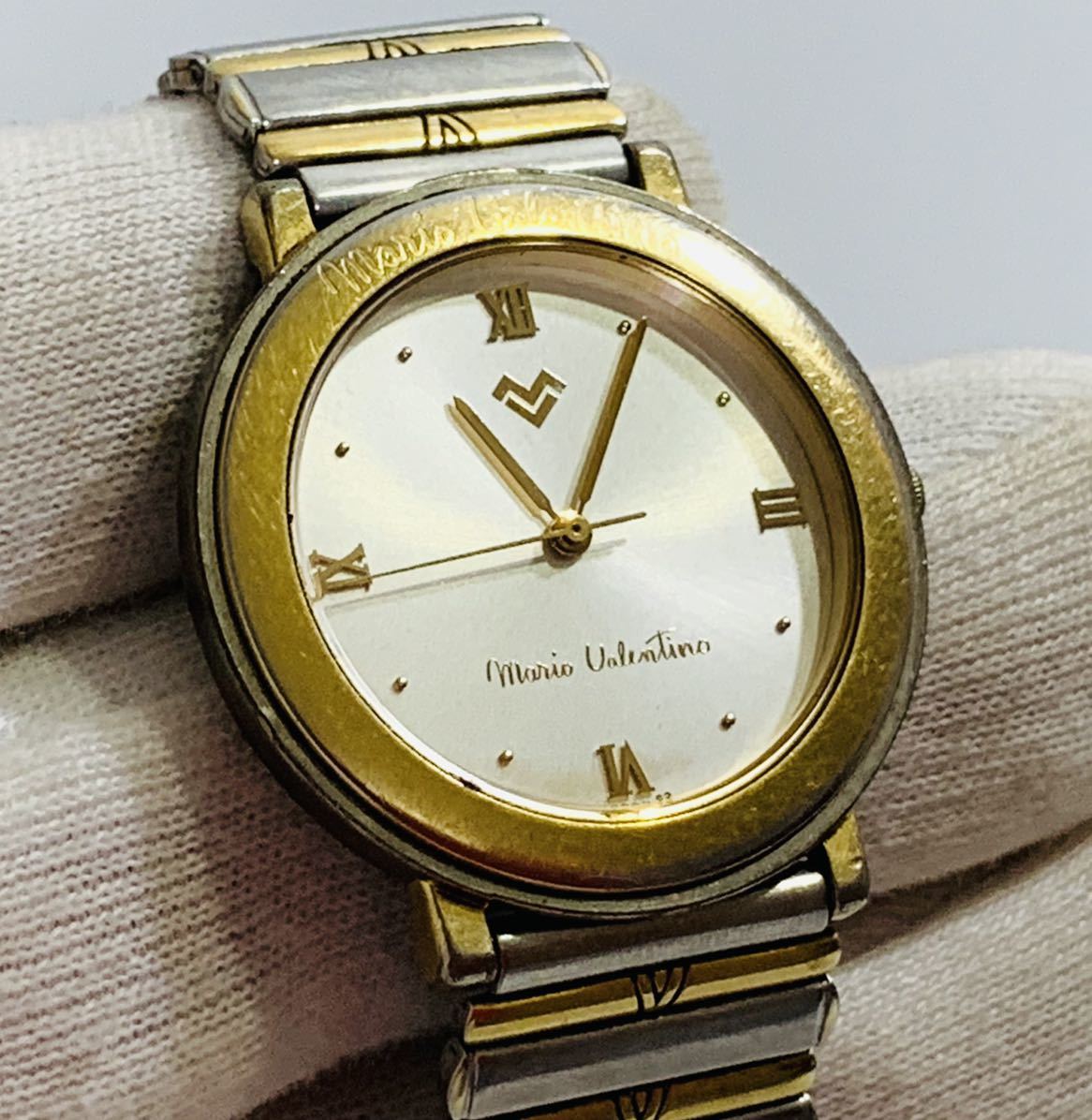 MARIO VALENTINO 金色 時計