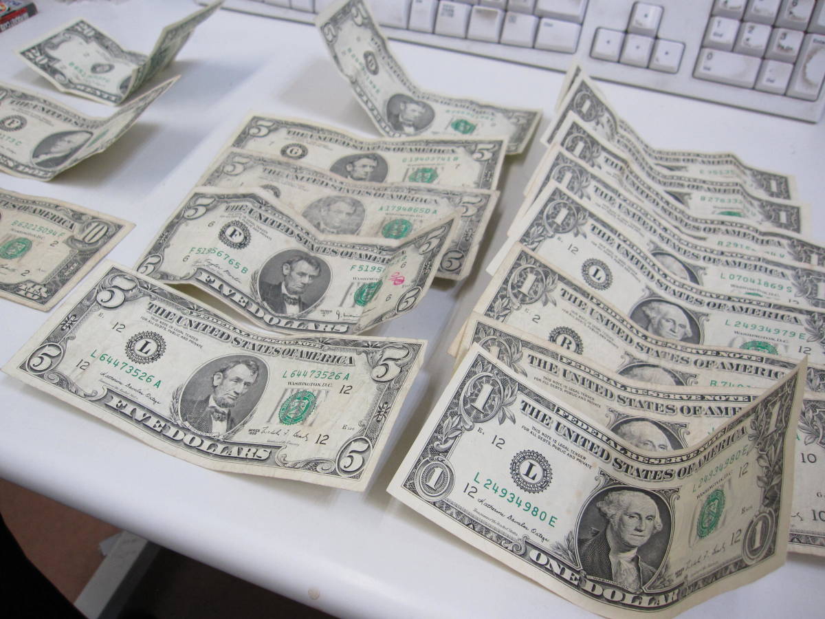 ☆#A26787 【保管品】米ドル紙幣 アメリカドル紙幣 73ドル分 20ドル*1