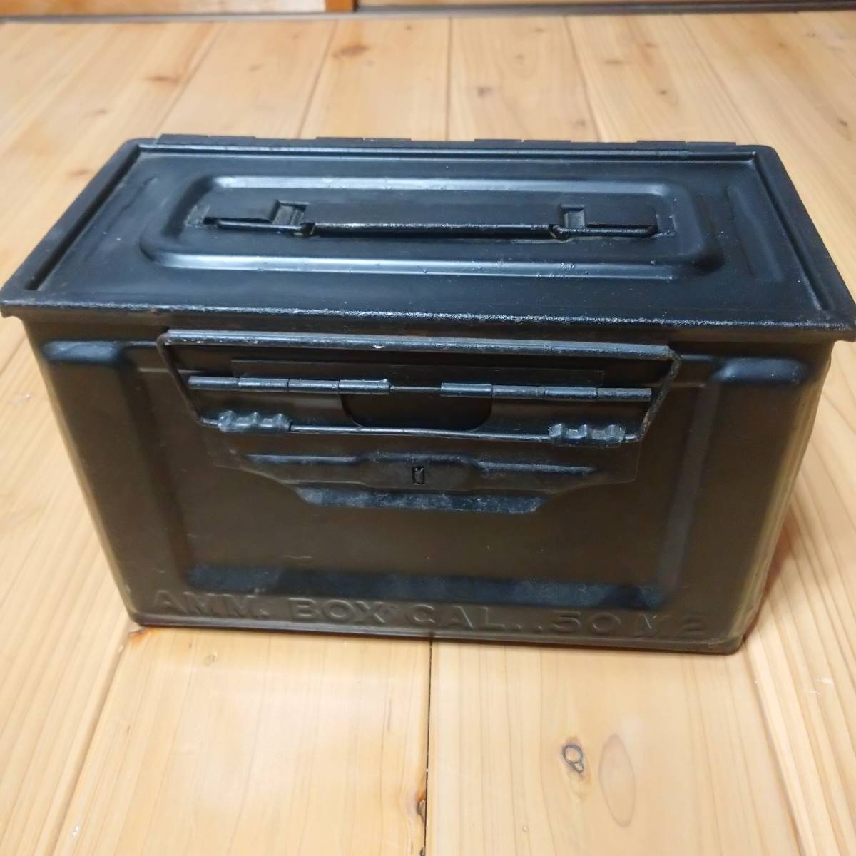 US WWII Cal 50 M2 AMMO BOX us-wwii-cal-50-m2-ammo-box