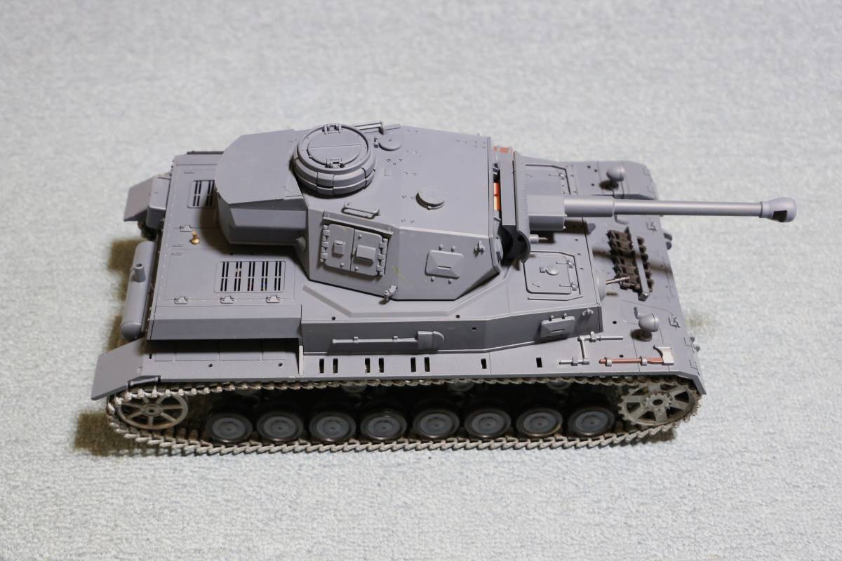 やや傷や汚れあり】1/16 ヘンロン ドイツ4号戦車 金属キャタピラ仕様