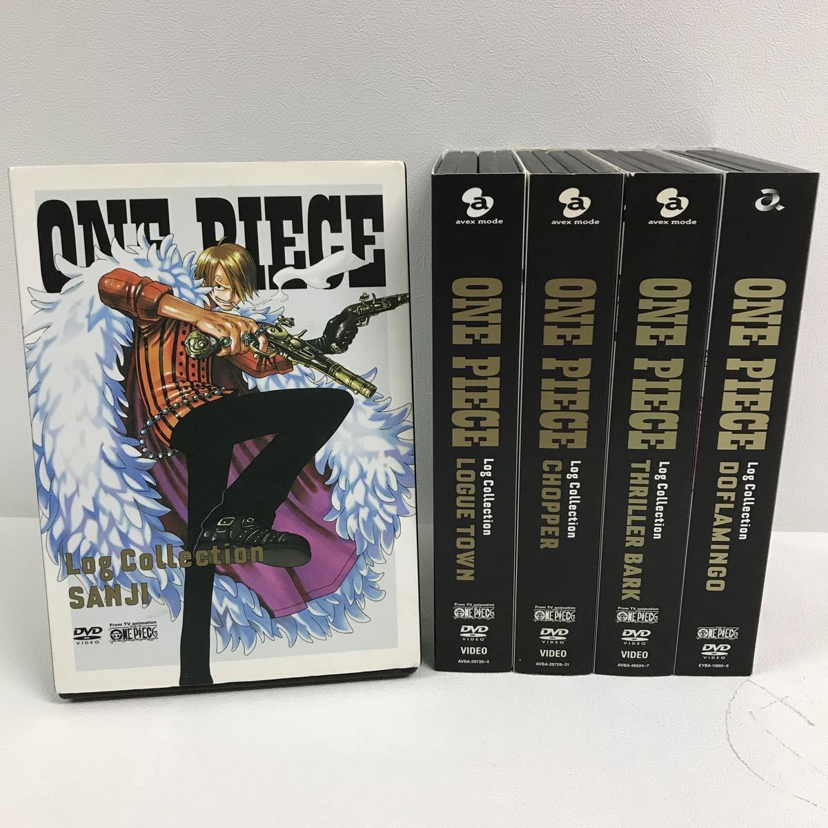 ONE PIECE - 【未開封】ワンピース ログコレクション ジンベエ 特典付 ONE PIECE Log Collection “QUEEN” - PRODUCTS | 「ONE PIECE