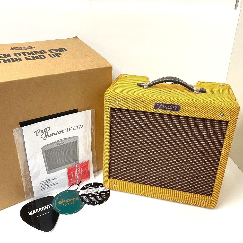 【未使用に近い】【送料無料】FENDER フェンダー ギターコンボアンプ PRO JUNIOR IV LTD 100V JPN 超美品・中古