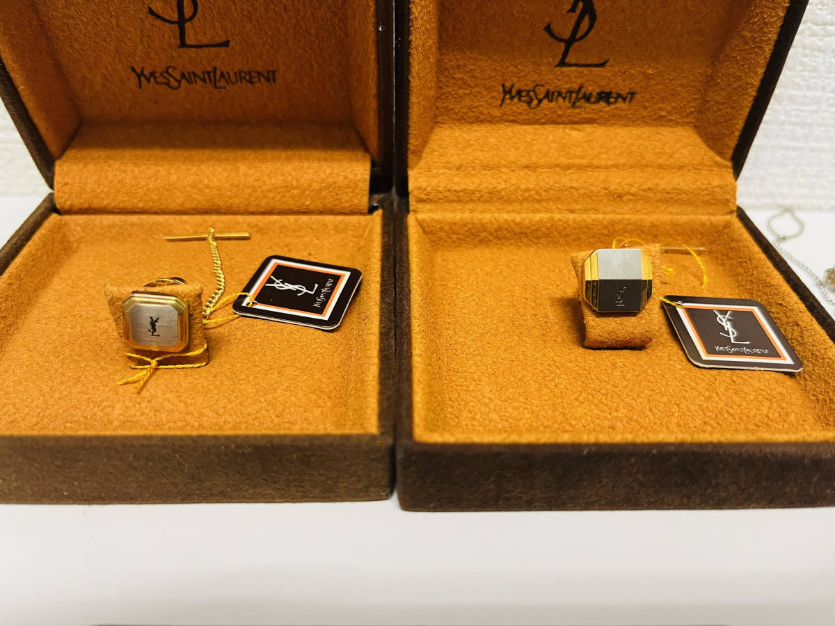 アンティークの本珊瑚 オレンジ色 (カウスボタンとネクタイピン)