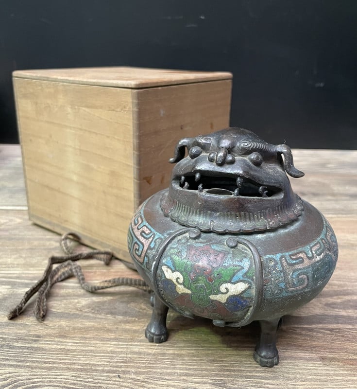 金文 □ 中国古玩 宣徳銅製 獅子摘 象嵌獣面文 清代