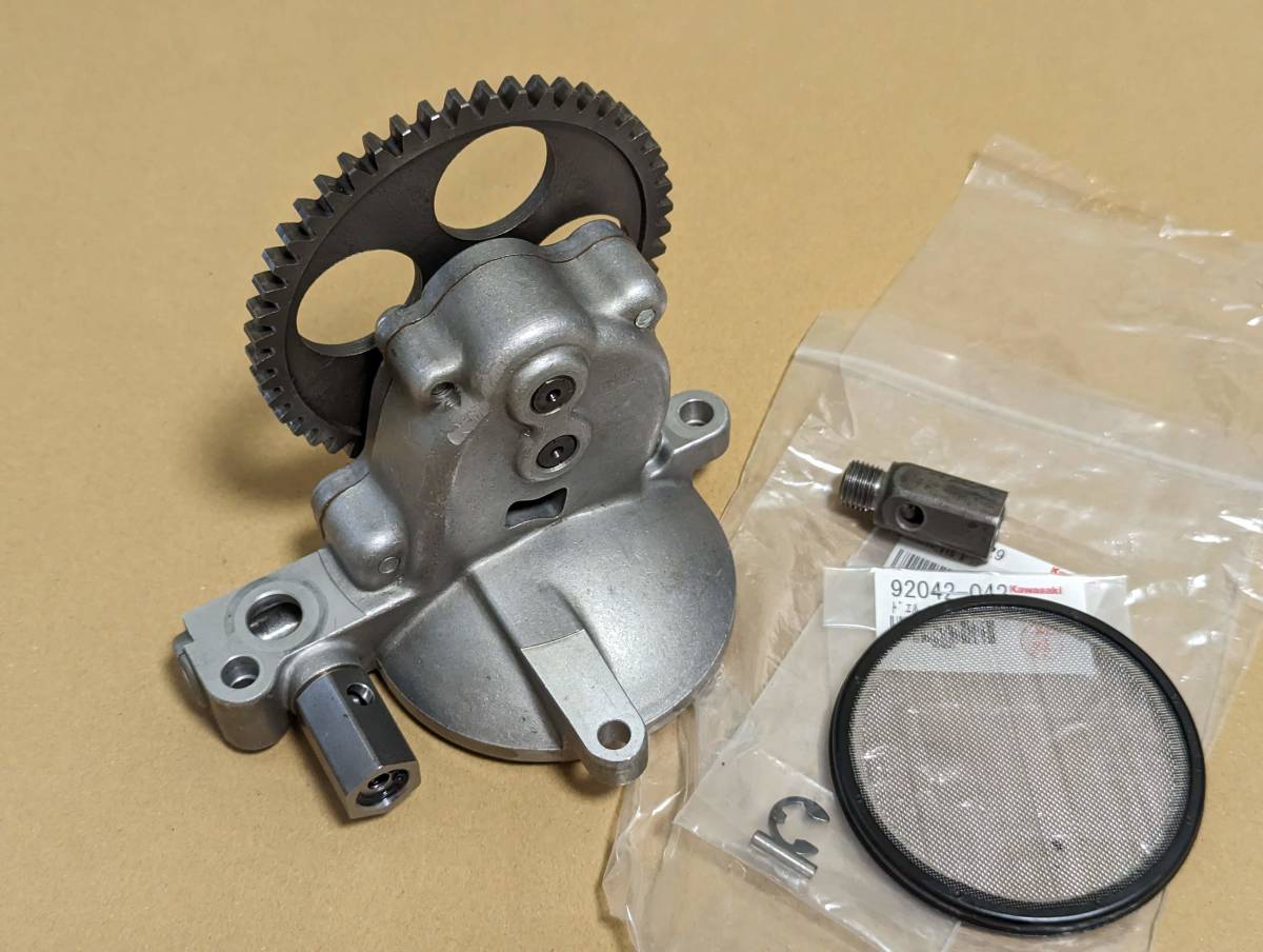 ヤマハ YAMAHA RZ250 オイルポンプ