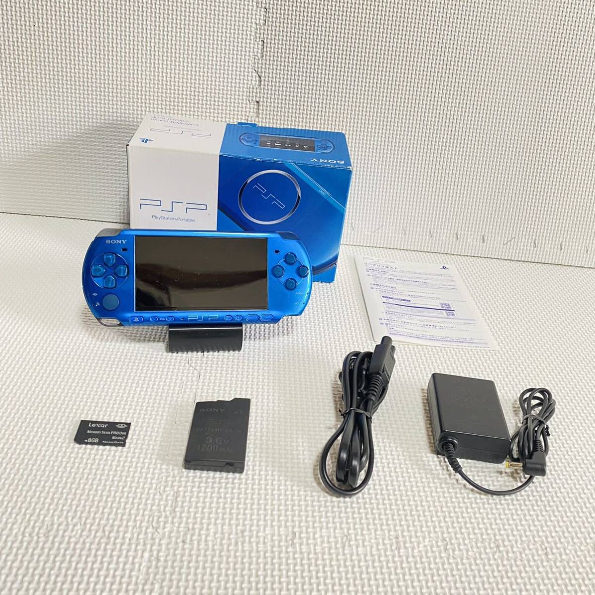 ジャンク PSP-3000 バイラントブルー ラディアントレッド DSi ジャンク PSP-3000 バイラントブルー ラディアントレッド DSi