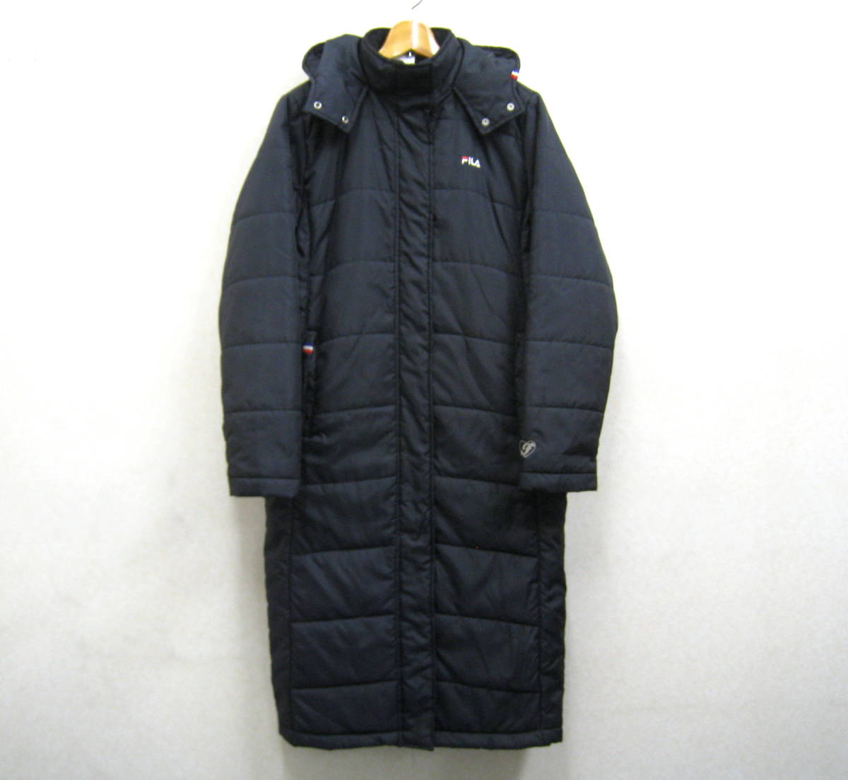 フィラ ベンチコート レディースMサイズ やや傷や汚れあり】FILA