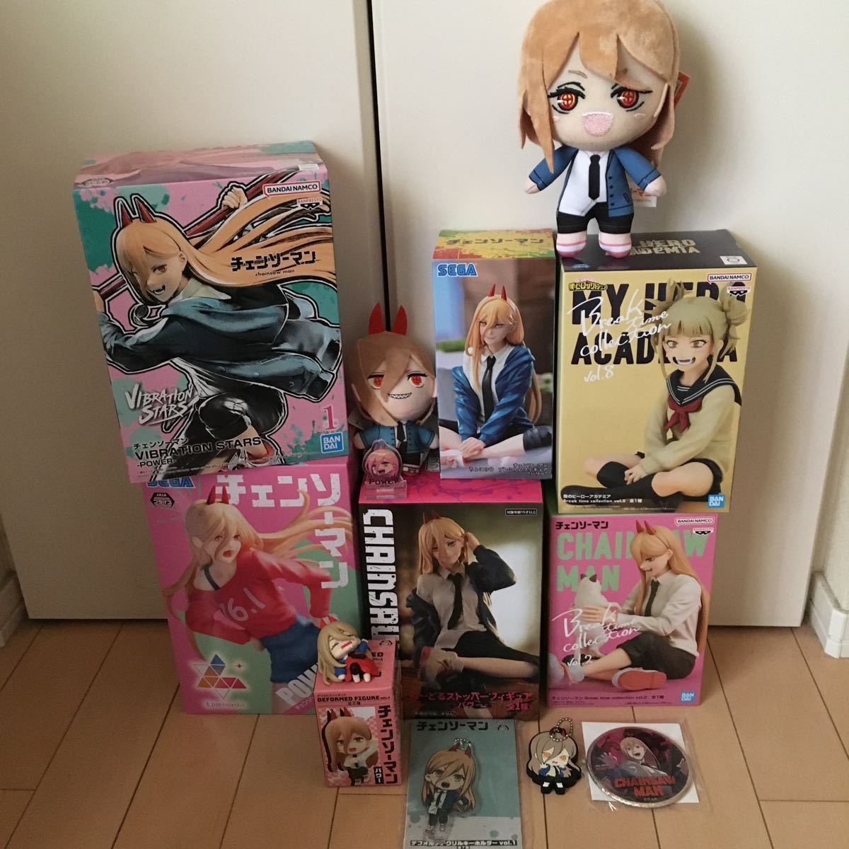 未使用】チェンソーマン パワー フィギュア ぬいぐるみ 缶バッジ