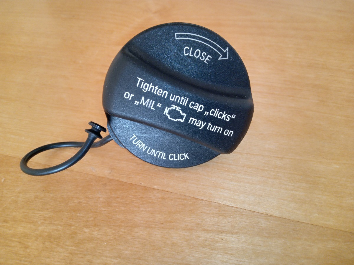 【目立った傷や汚れなし】★BMW純正★USガスキャップ★US純正ガスcap★半年使用★F30、F32、F31、F80、F82 などF系 の落札