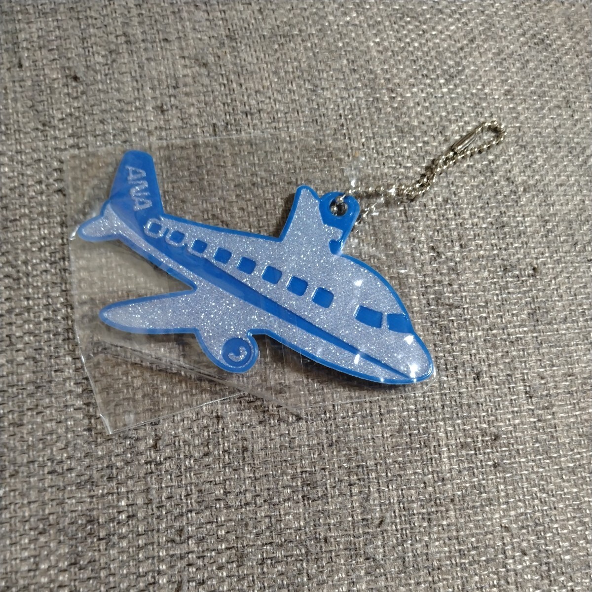 ☆☆おく　☆☆【ANA　L10 JA8509退役記念キーホルダー】未開封 PLANETAGS AIRCRAFT SKIN B767 JA8568 White ANA プレインタグス