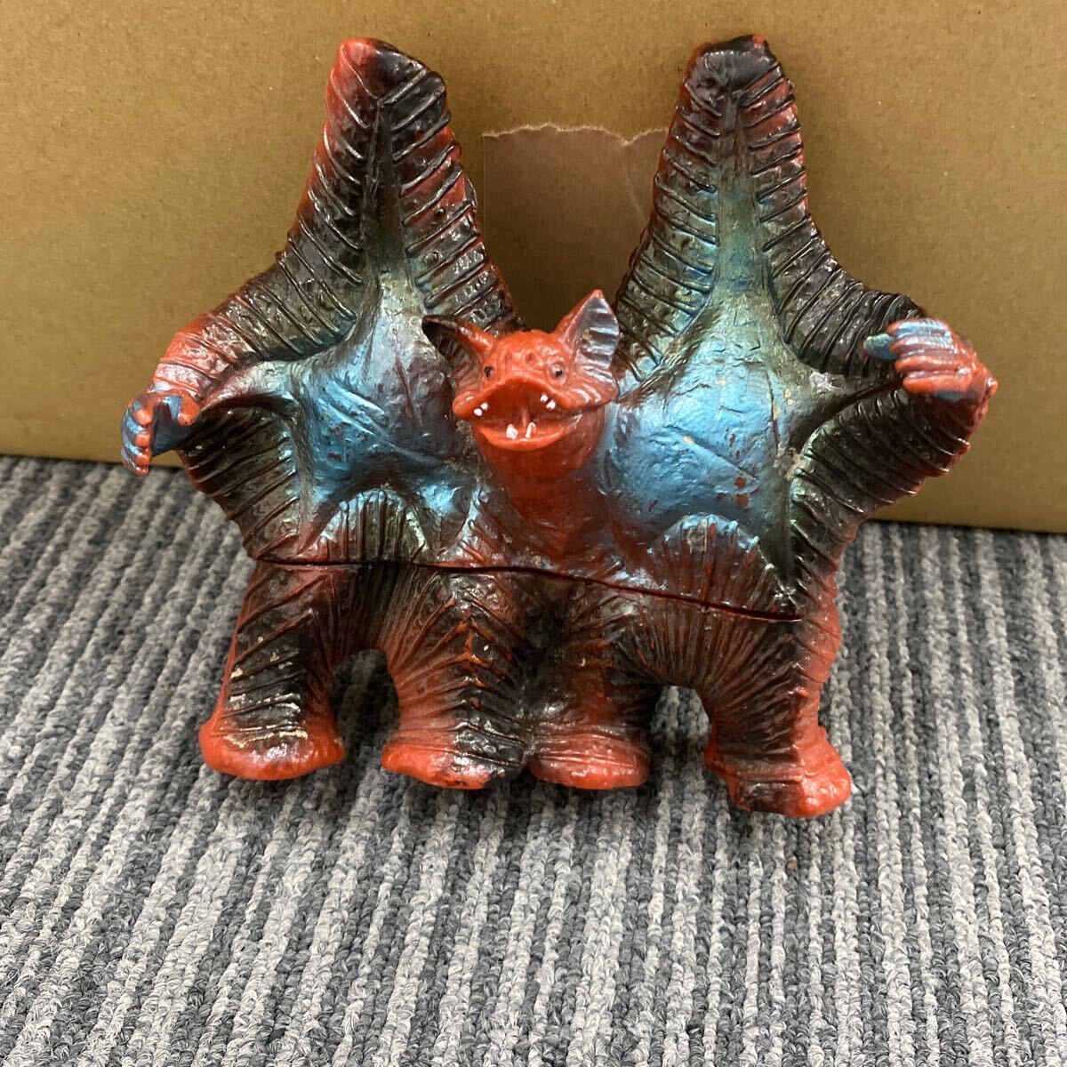 ペスター キングザウルスシリーズ ポピー ウルトラマン」 ペスター