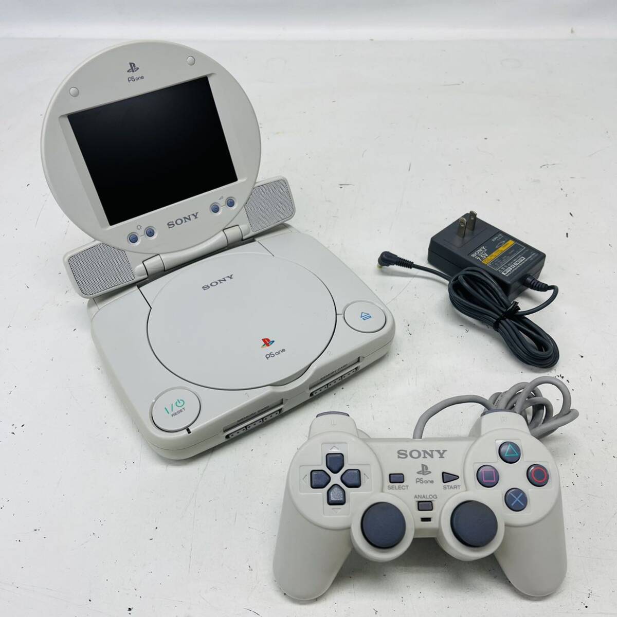 ☆おまけソフト付き☆PSone combo モニター（PS one SCPH-100 SCPH-130 