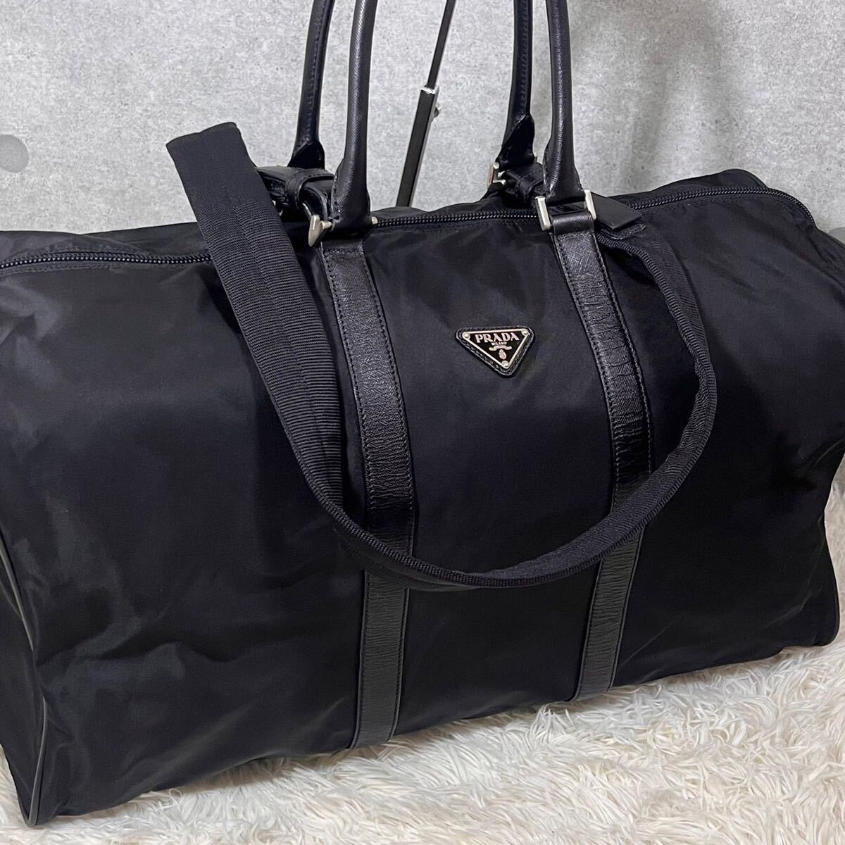 プラダ メッセンジャーバッグ サフィアーノレザー×ナイロン A4可 黒