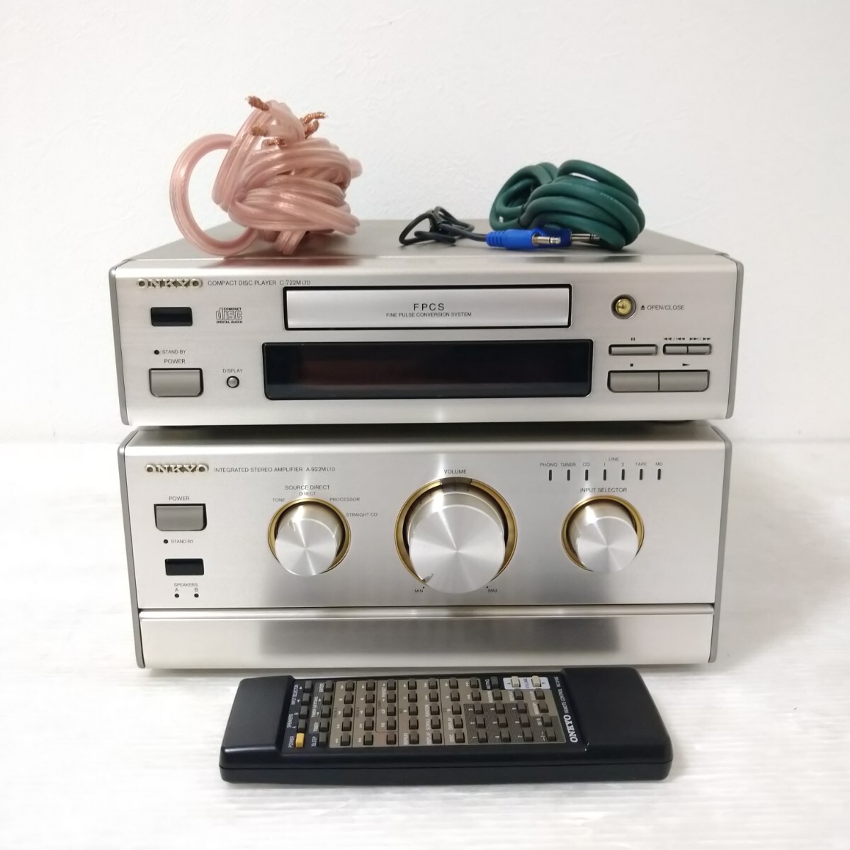 ONKYO オンキョー　INTEC ミニコンポ　ジャンク ONKYO INTEC ミニコンポ 【ジャンク品 ※CDプレーヤー故障