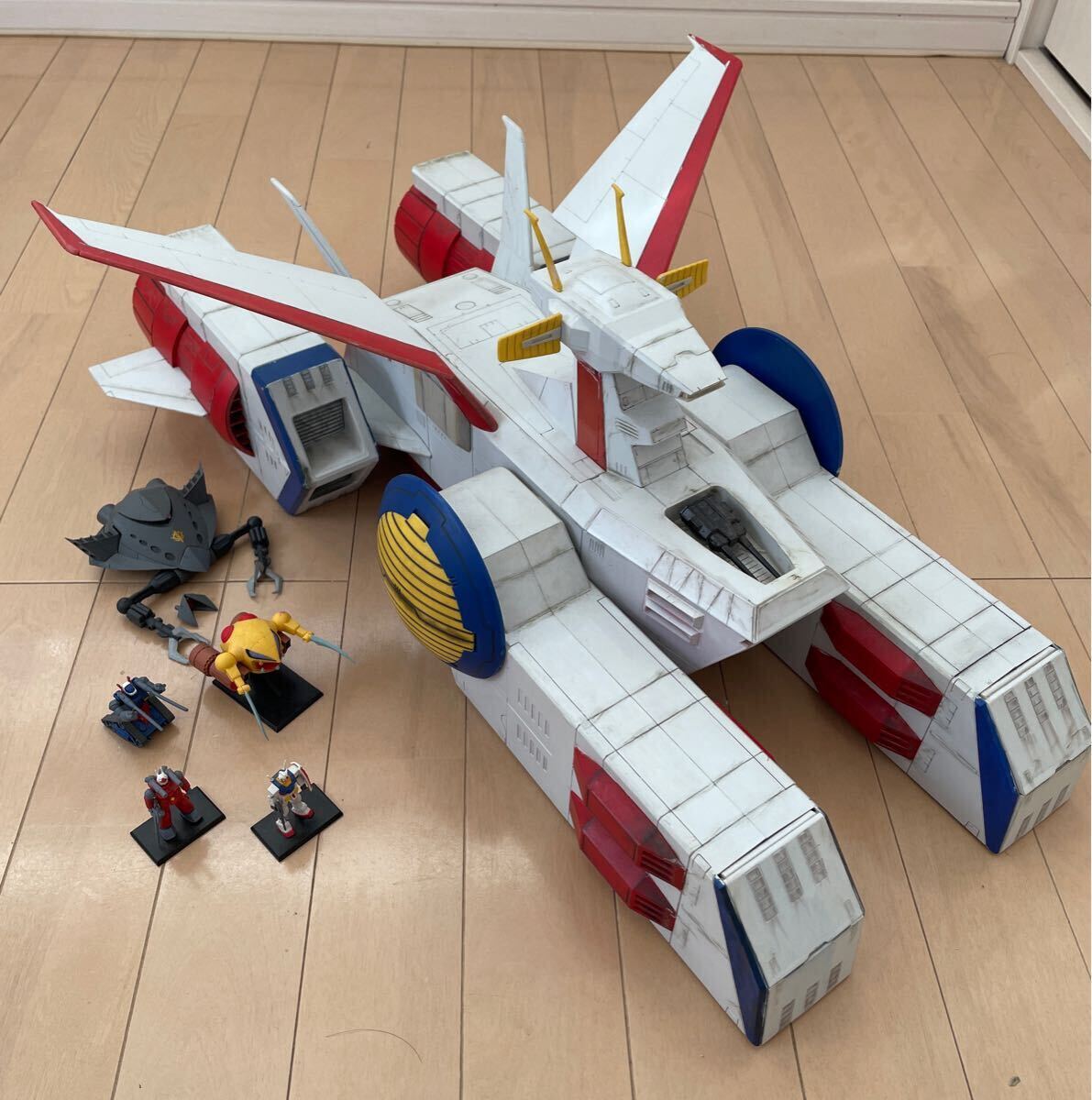 ガンダム ホワイトベース 1/400 【公式通販】