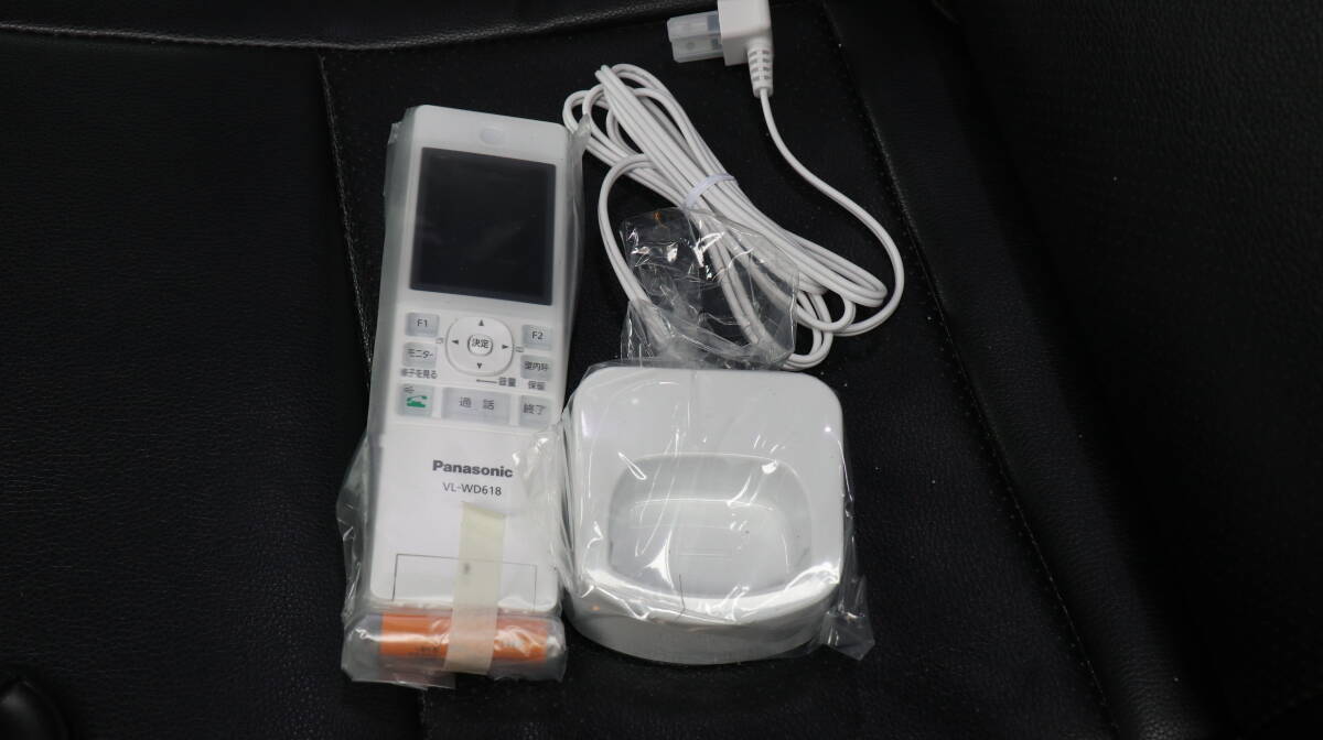 Panasonic  VL-WD608 ワイヤレスモニター子機　使用頻度は低い❣️ Panasonic VL-WD608 ワイヤレスモニター子機使用頻度は低い❣️