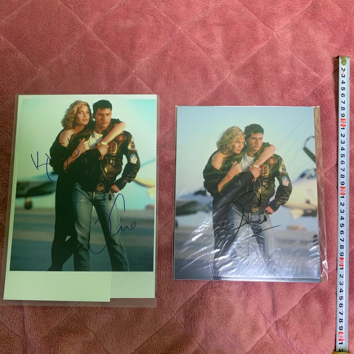 セール中…トム・クルーズとケリー・マクギリス直筆サイン入り大型写真‥トップガン お得】 トップガン トム・クルーズ & ケリー・マクギリス 直筆サイン