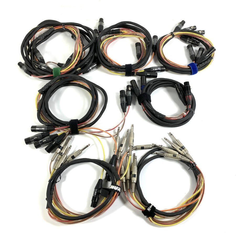 BELDEN 1512C ベルデン D-Sub25→XLRコネクター オス 1m Belden XLR Male Female Customized Cables Connectors at ₹ 1500