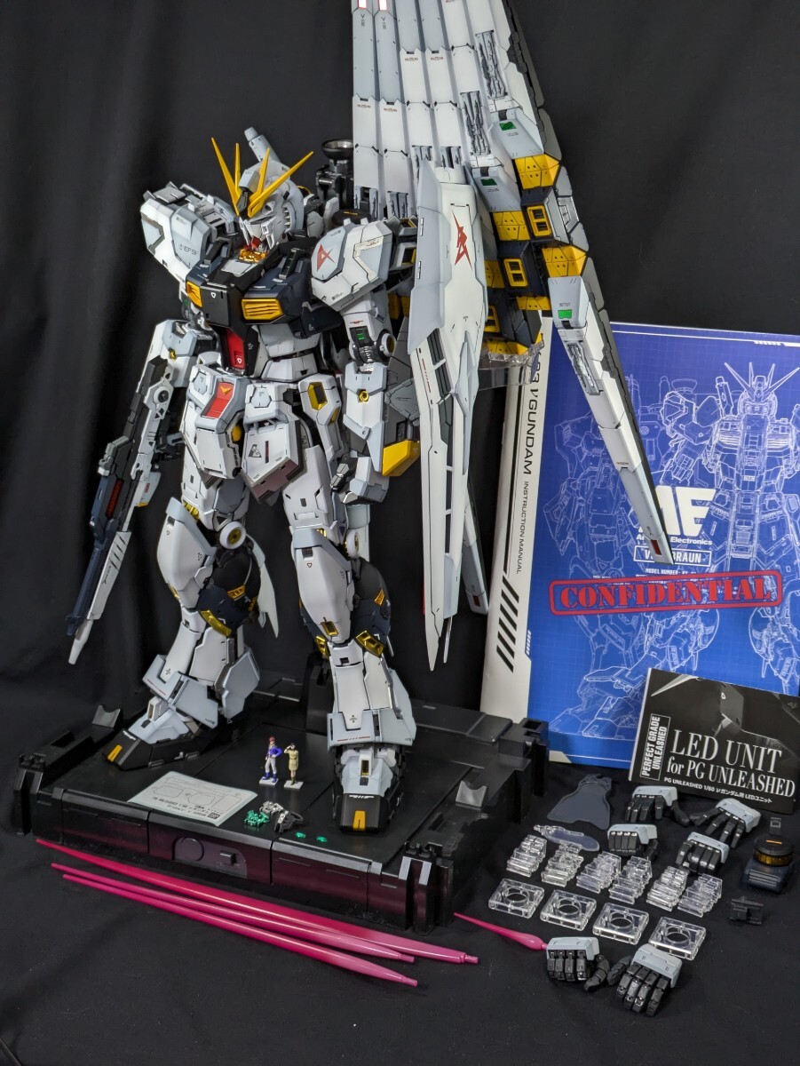 新品】機動戦士ガンダム 逆襲のシャア ガンダム cafe アクリルスタンド
