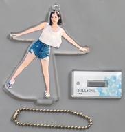西田汐里 BEYOOOOONDS 2020 AUTUMN コレクション 繋がるアクリル