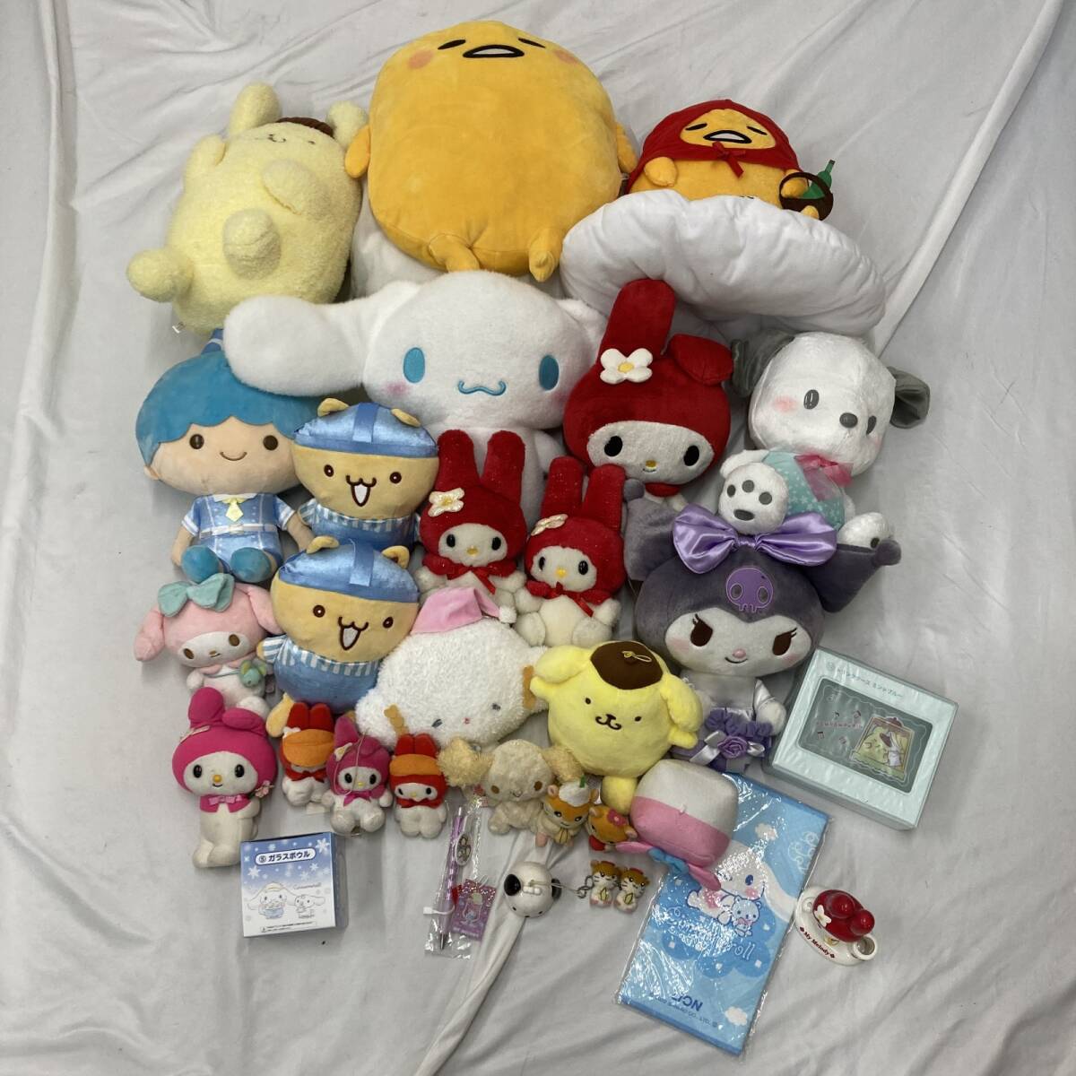 サンリオ コロコロクリリン ぬいぐるみ セット ビニールハウス付き