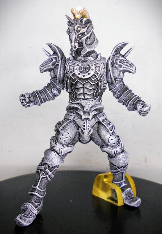 新品】 HG C.O.R.E 仮面ライダーZX サザングロス 改造 リペイント 完成