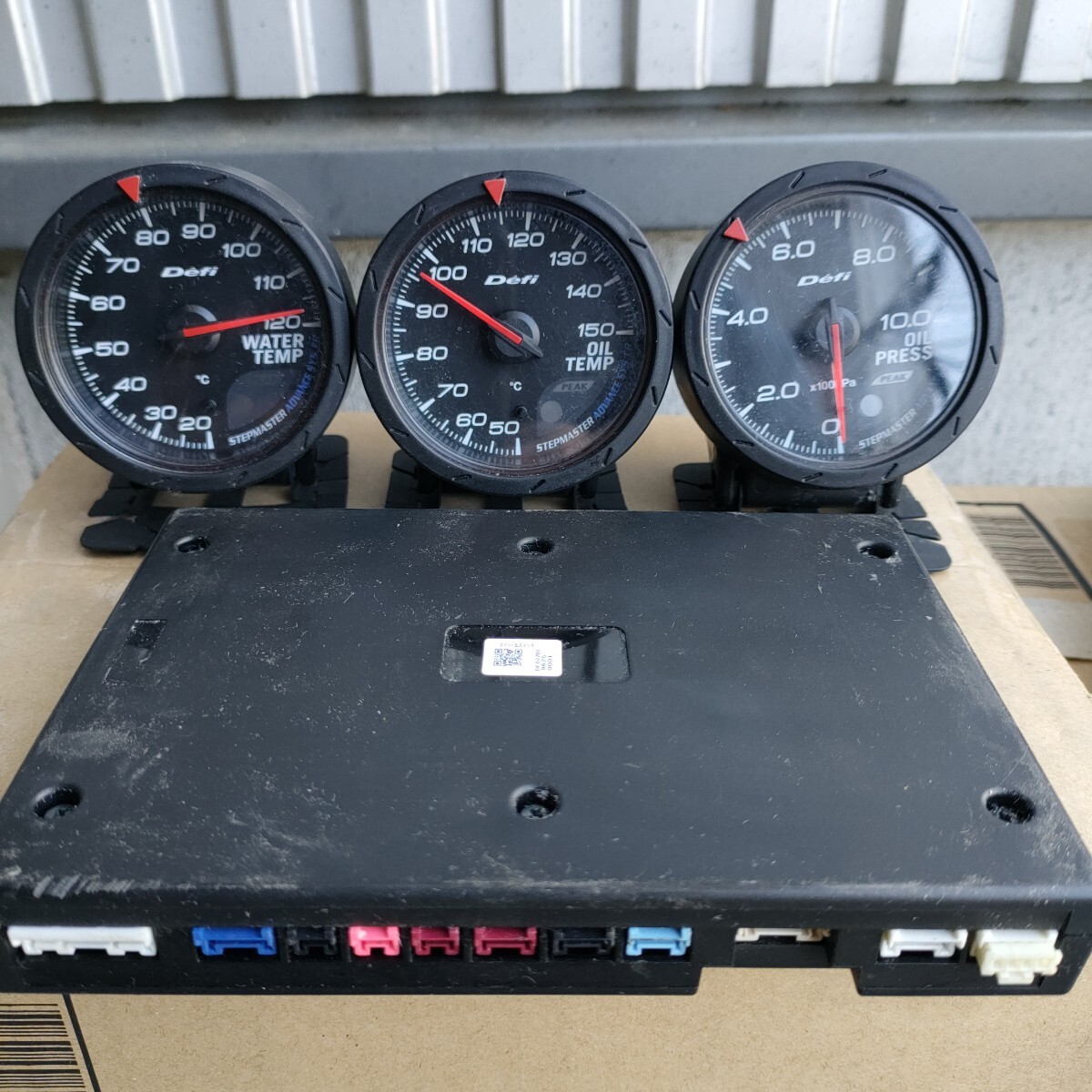 中古】Defi デフィ リンクメーター ホワイト 油圧 油温 水温 3連 