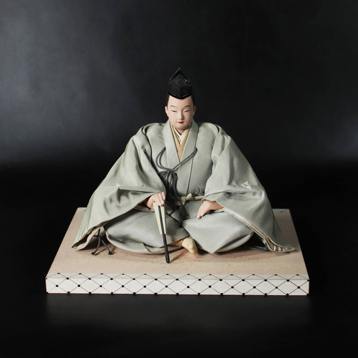 古美術品】∇花∇衣裳人形の第一人者 人間国宝【平田郷陽】作 衣裳人形 