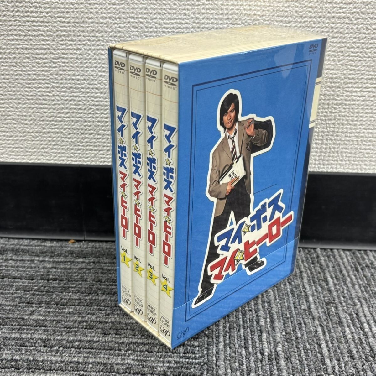 ドラえもん 藤子小学館テレビ朝日日本ガラスびん協会(青)(箱あり) 2個