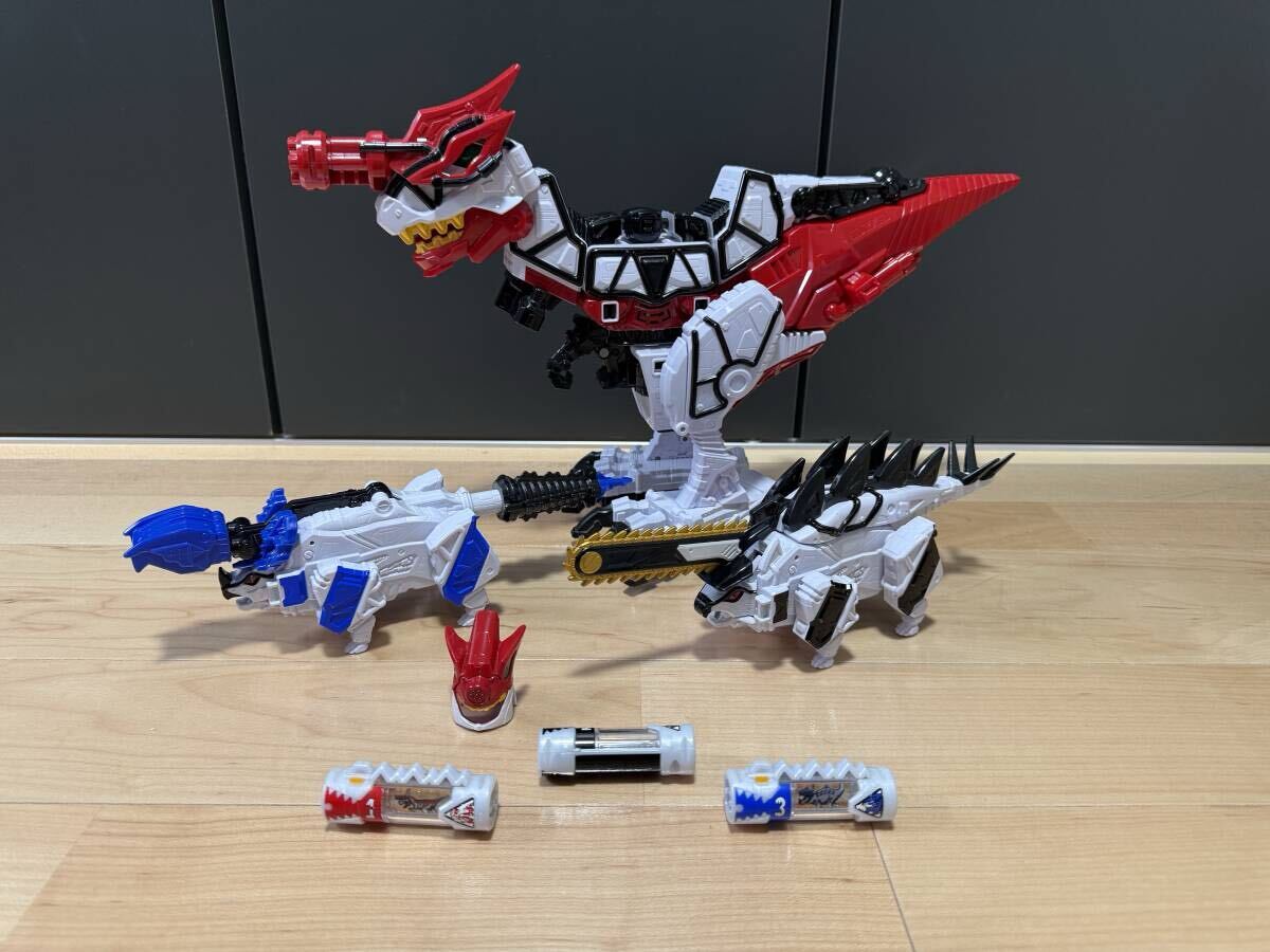 新品】（新品・即決）獣獣電戦隊キョウリュウジャーブレイブ 超