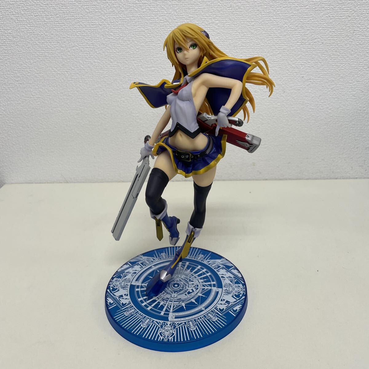 ☆1円スタート☆エルフ村 第3村人 リンシア 通常版 VERTEX