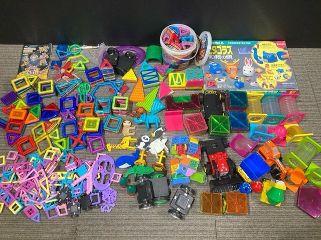 ピタゴラス ひらめきのプレート ピープル 64パーツ 磁石 マグネット