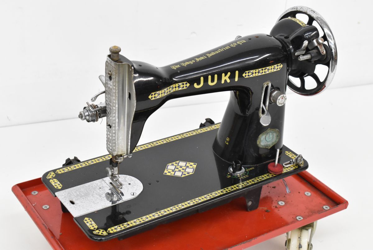 ☆JUKI ジューキ 工業用 ロック ミシン MO-357 レトロ アンティーク