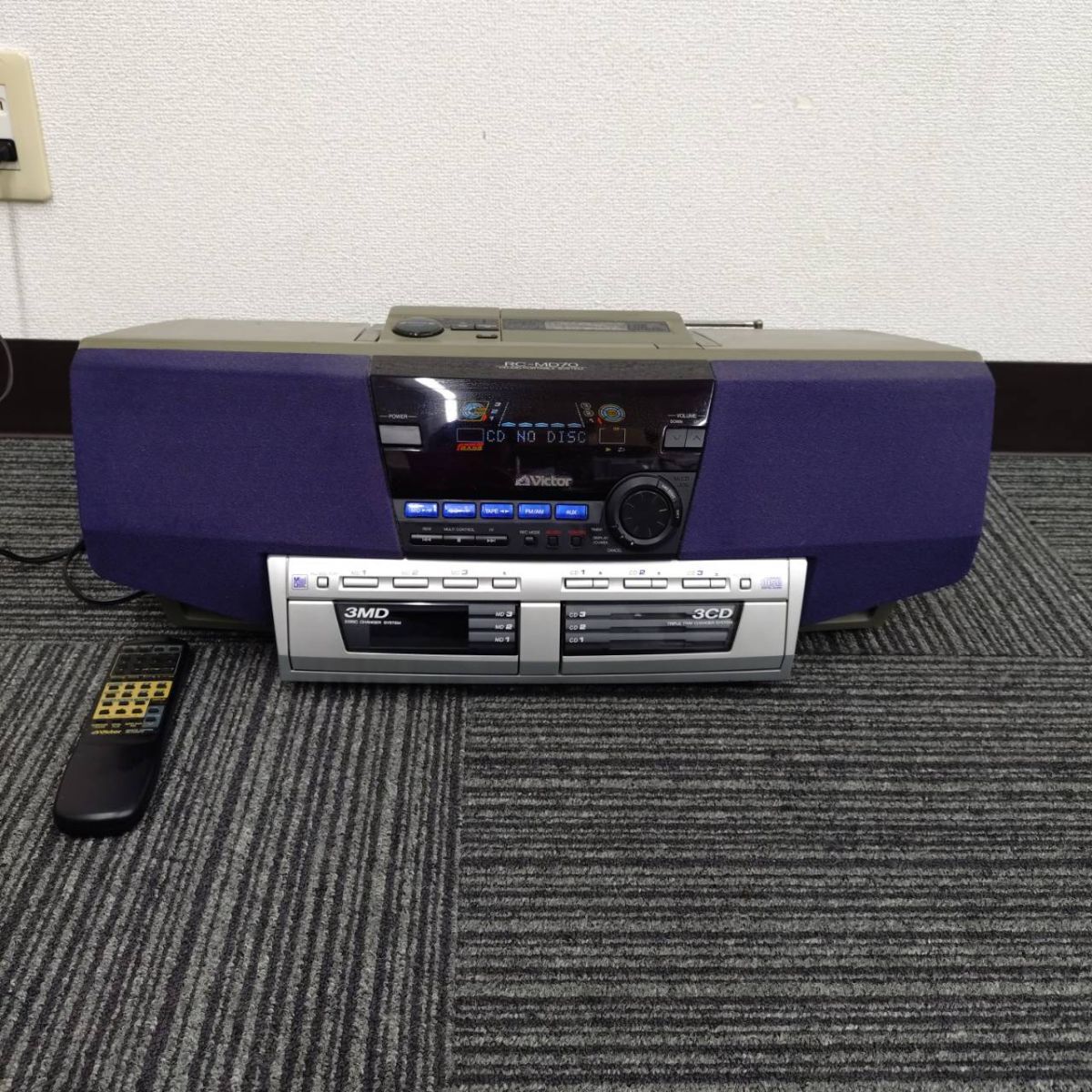 B309-I13-765 Victor ビクター CD MD ラジカセ RC-MD7 1997年製 通電