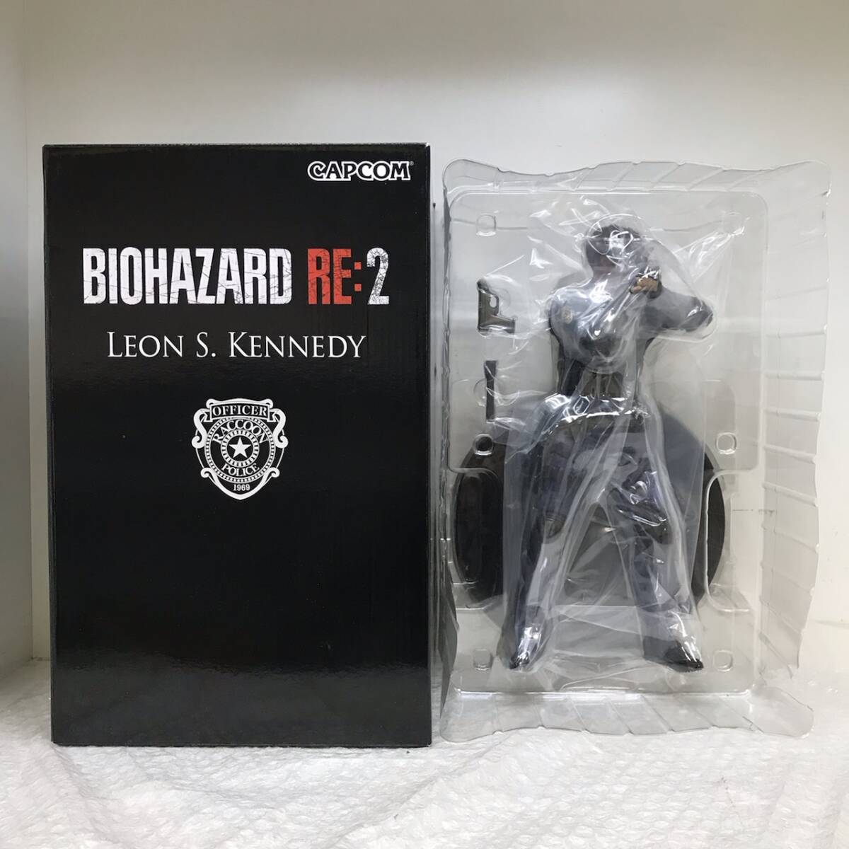 バイオハザード2 フィギュア、ジッポセット 1998年 バイオハザード2 レオン・S・ケネディ With ORIGINAL Zippo ジッポー