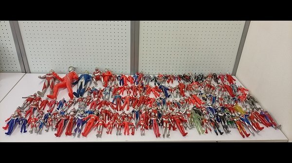 ウルトラマンネオス 全12巻セット セル版 美品 中古】【作動確認済み】 ウルトラマンネオス 全12話 全12巻 セット DVD