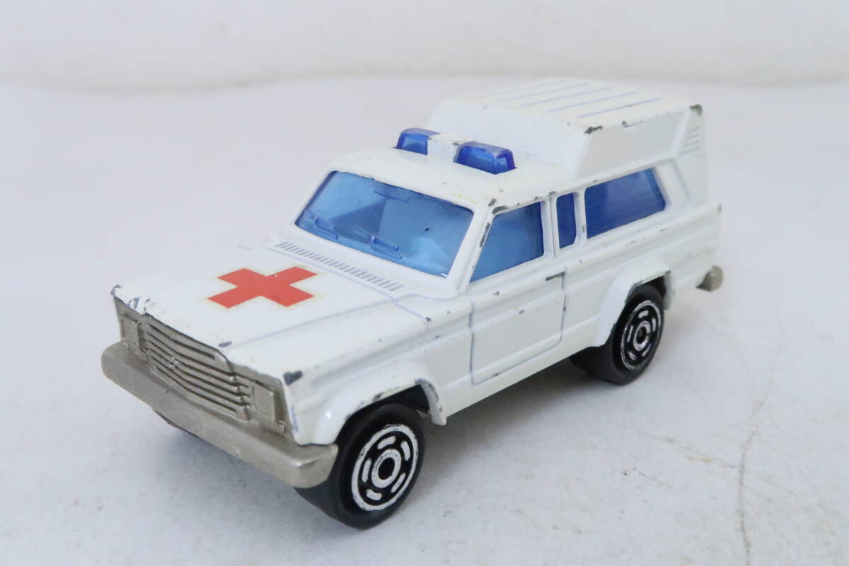 ゆうパック 送料0円 スーパーアンビュランス SUPER AMBULANCE 1/54 DK