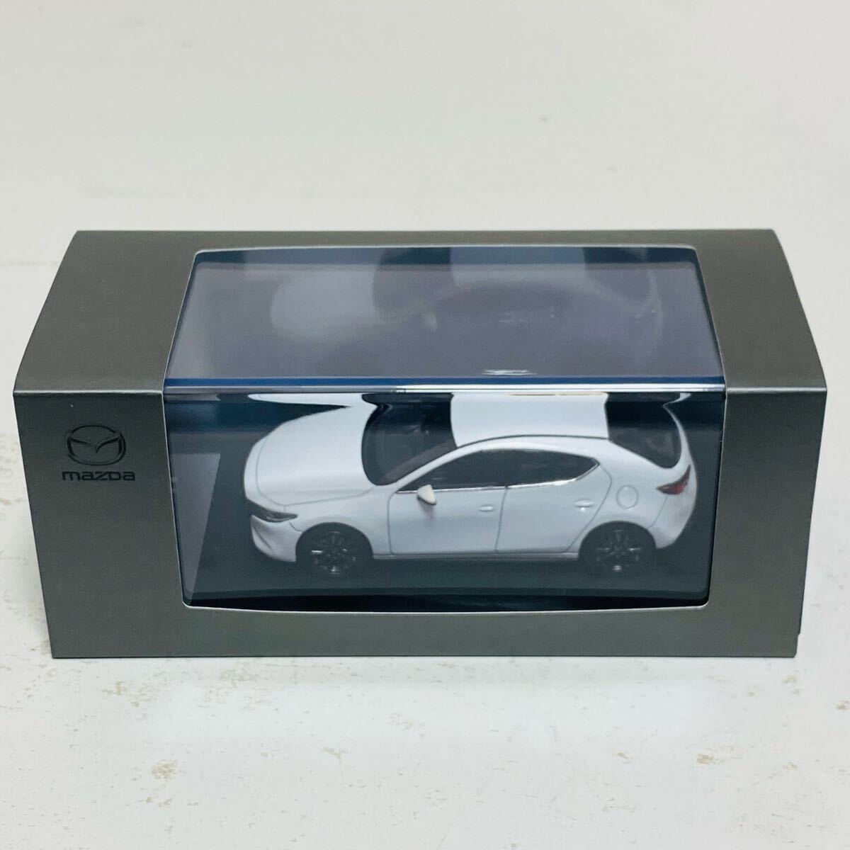 新品】マツダエース製☆マツダ特注☆MAZDA3☆セダン（2019