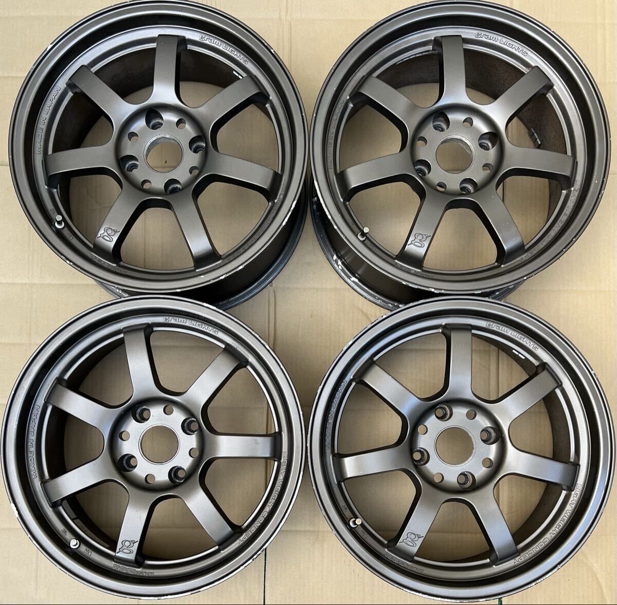 M】RAYS gram LIGHTS 57C 金 17インチ 7.5J +30 8.5J +40 PCD 114.3 4H