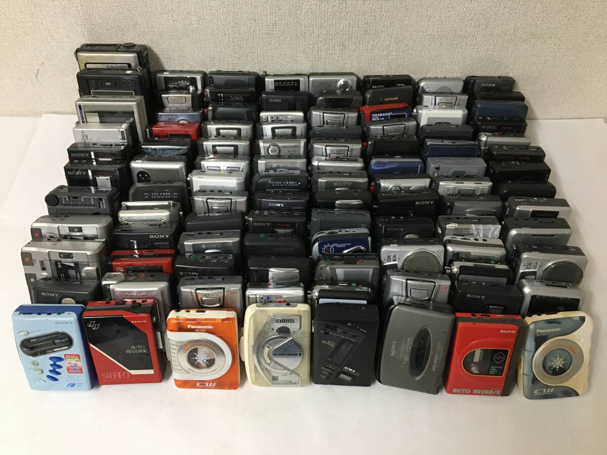 中古】X172-pA448 SANYO サンヨー JJ-F2D FM・AMラジオ付 ウォークマン