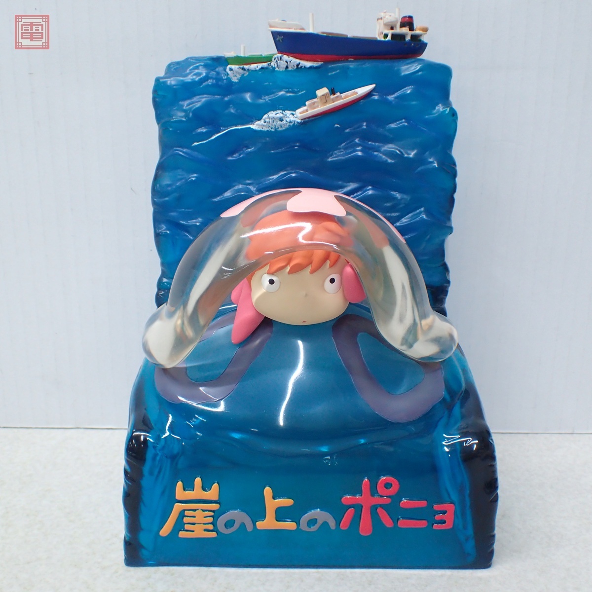 新品】【レア】崖の上のポニョ 【非売品】フィギュア ディスプレイ