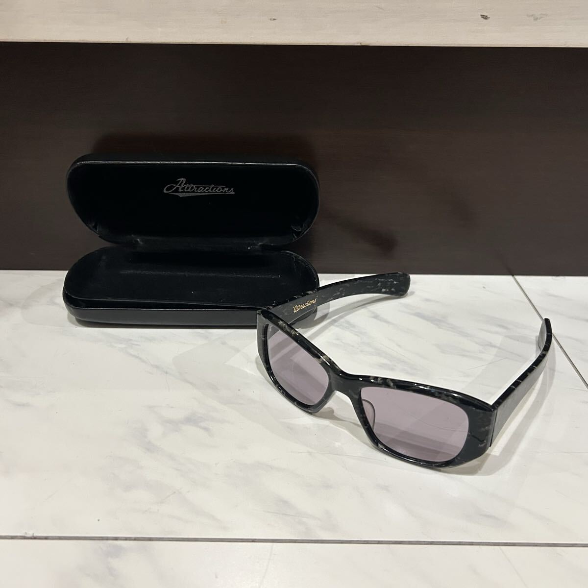 WearMasters サングラス ブラック　アトラクションズ 中古】WEAR MASTERS by Attractions EYEWEAR サングラス B&W 黒 7枚