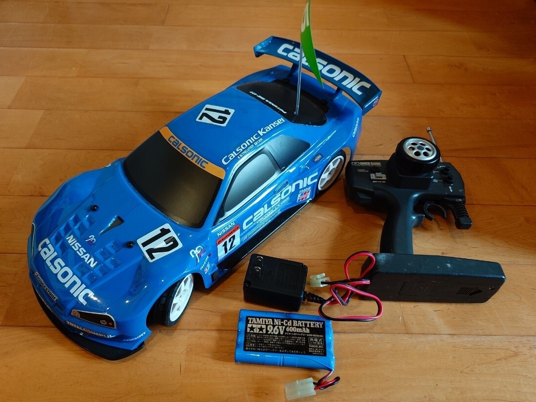 新品】タミヤ カルソニックスカイライン GT-R R33 ラジコン 未使用の