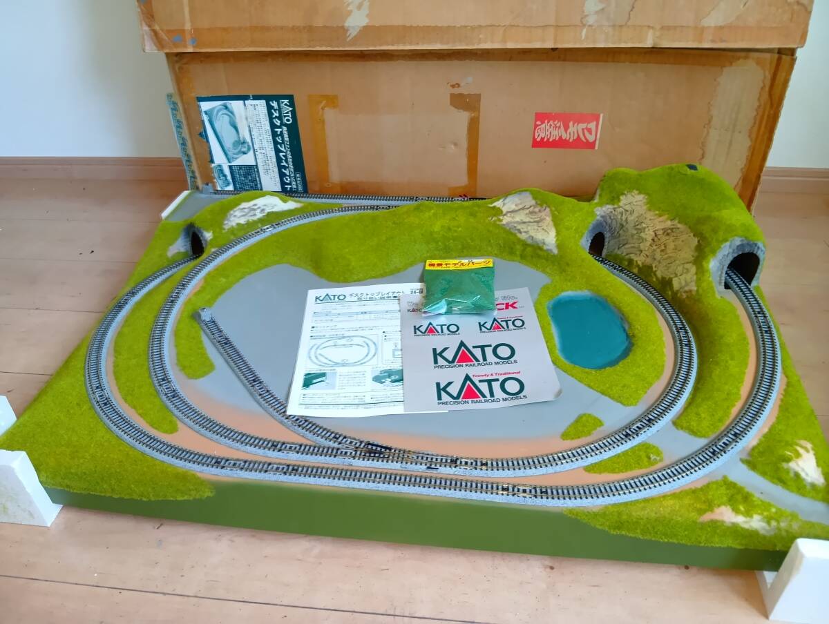 KATO デスクトップレイアウト】鉄道 Nゲージ 模型 線路 ジオラマ 900mm