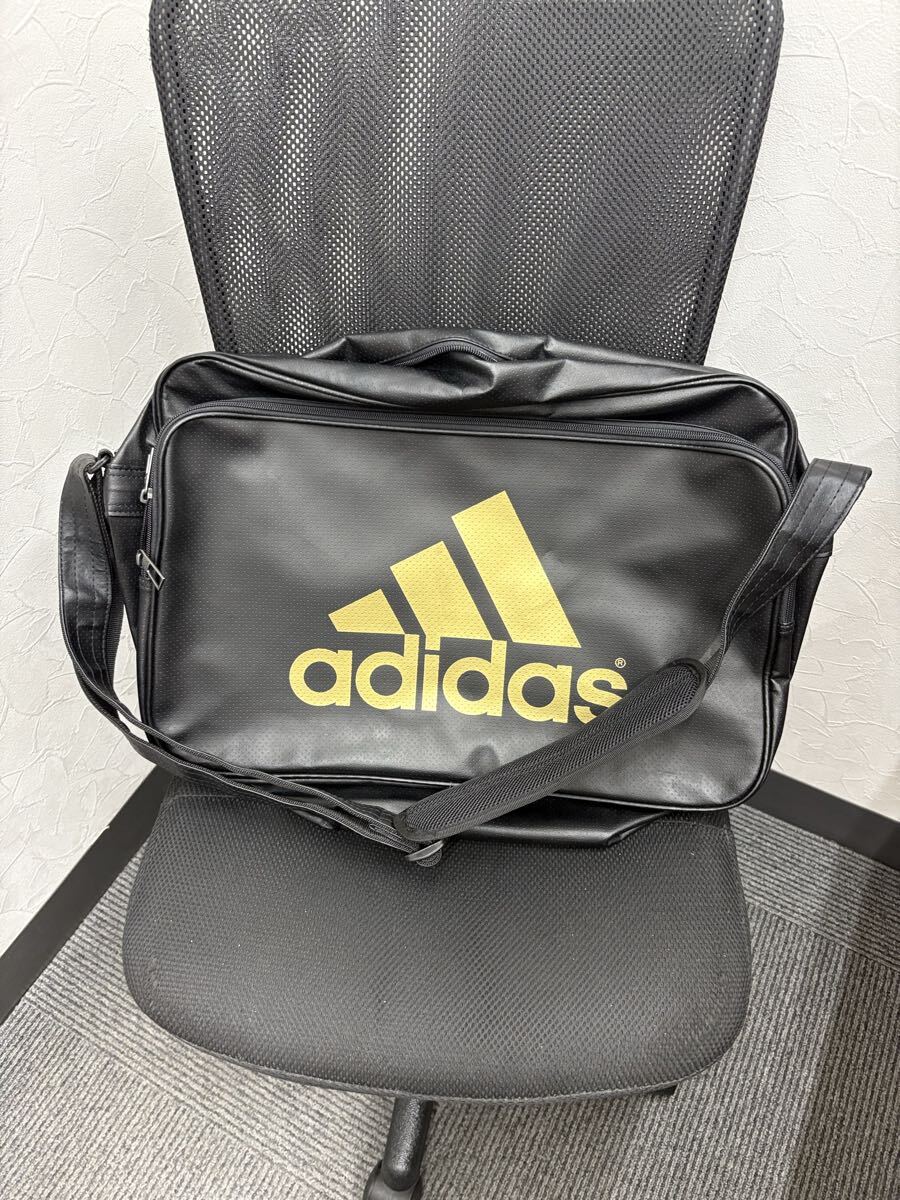アディダスエナメル エナメル ボストンバッグ レトロ 80年代adidas