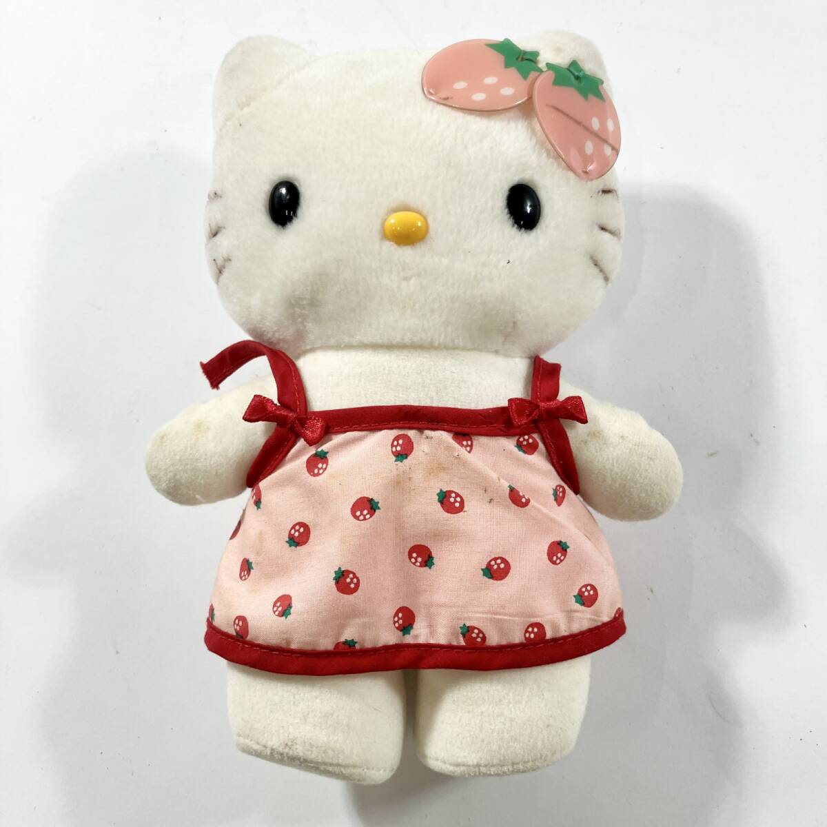 希少 00s 新品 ハローキティ カーテン 2枚組 野いちご 苺 花 ピンク