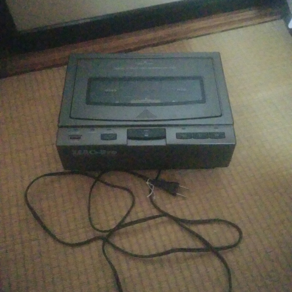 ◇ビデオテープ リワインダー/イレーサー/クリーナー HR-200V Pro◇の