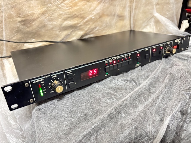 中古】Vesta小僧 Djミキサー☆vesta kozo☆旧Vestax☆DSM-310☆美品の