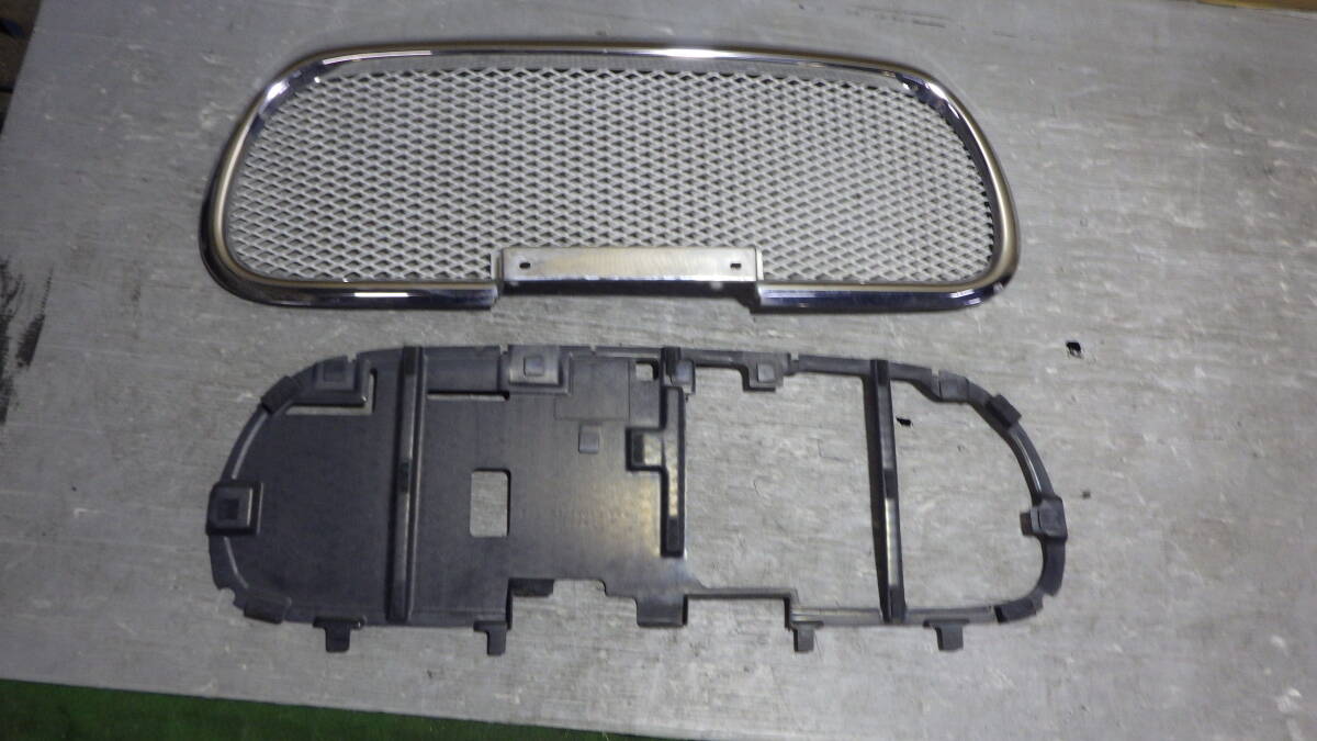 ミラジーノl700S 後期型グリル ハニカムメッシュ仕様自作の落札