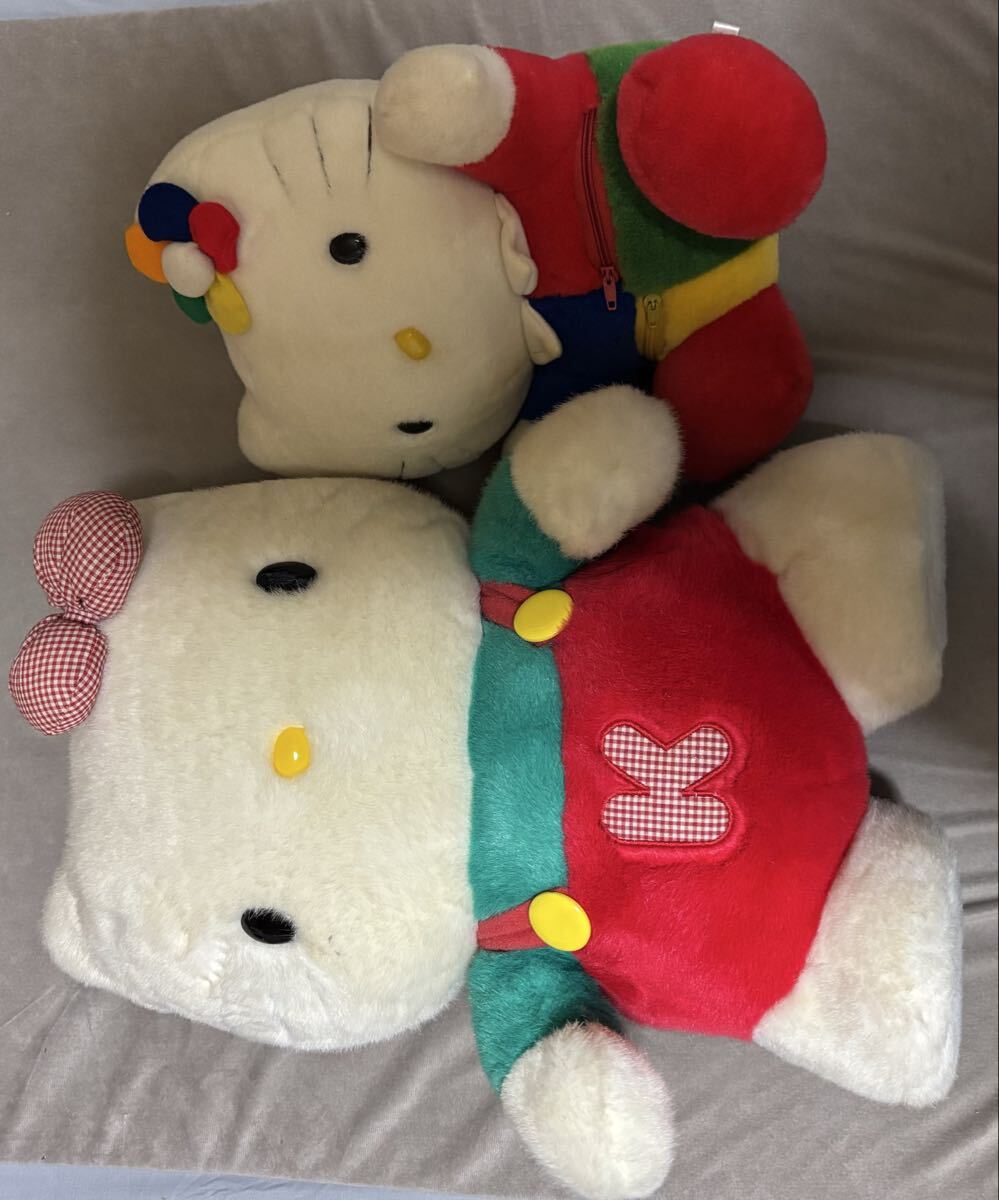 ☆ハローキティ ぬいぐるみ 約24cm☆赤いチェック柄シャツ×赤い